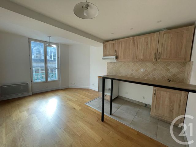 appartement à louer - 3 pièces - 34.0 m2 - MELUN - 77 - ILE-DE-FRANCE - Century 21 Cerim