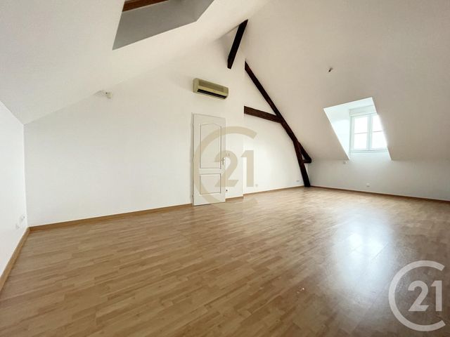 Appartement F3 à louer - 3 pièces - 67.5 m2 - MELUN - 77 - ILE-DE-FRANCE - Century 21 Cerim