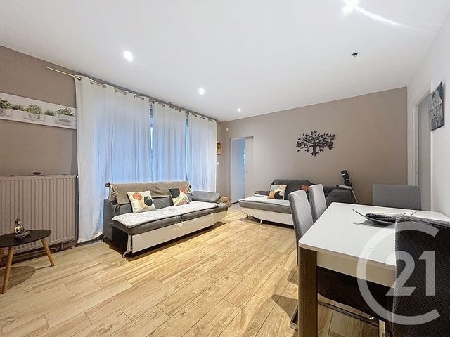 Appartement F4 à vendre - 4 pièces - 69.86 m2 - LA ROCHETTE - 77 - ILE-DE-FRANCE - Century 21 Cerim