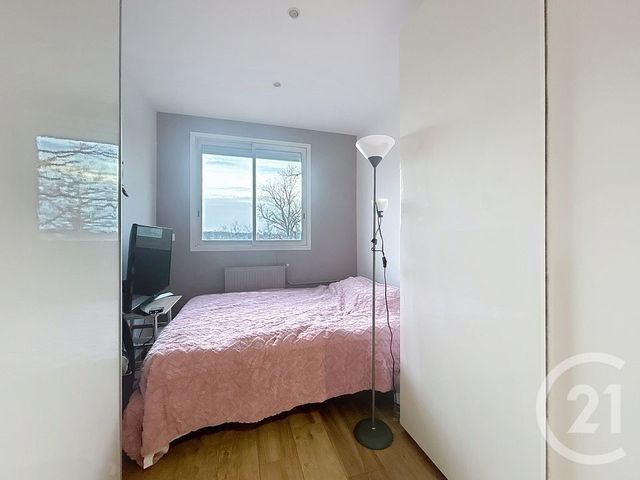 Appartement F4 à vendre - 4 pièces - 69.86 m2 - LA ROCHETTE - 77 - ILE-DE-FRANCE - Century 21 Cerim