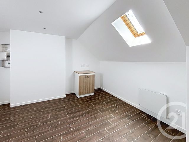 Appartement F1 à louer - 1 pièce - 17.51 m2 - MELUN - 77 - ILE-DE-FRANCE - Century 21 Cerim