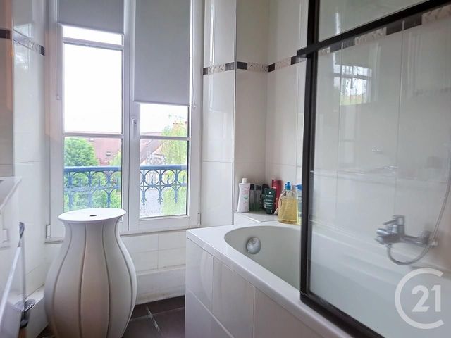 maison à vendre - 10 pièces - 221.4 m2 - MELUN - 77 - ILE-DE-FRANCE - Century 21 Cerim