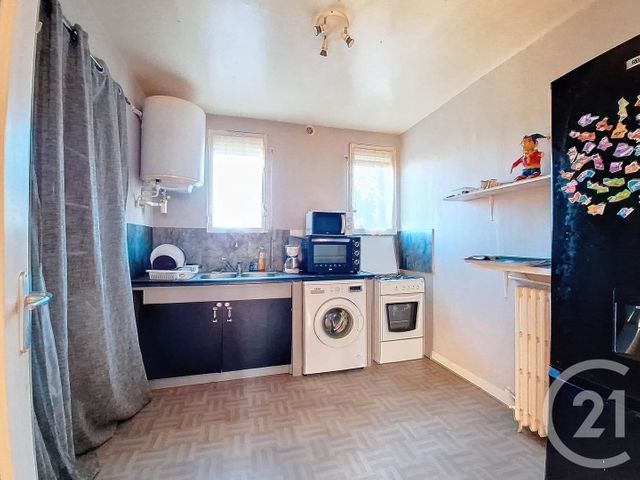 Appartement F3 à vendre - 3 pièces - 56.81 m2 - LA ROCHETTE - 77 - ILE-DE-FRANCE - Century 21 Cerim