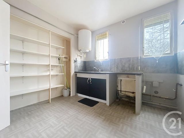 Appartement F3 à vendre - 3 pièces - 56.81 m2 - LA ROCHETTE - 77 - ILE-DE-FRANCE - Century 21 Cerim