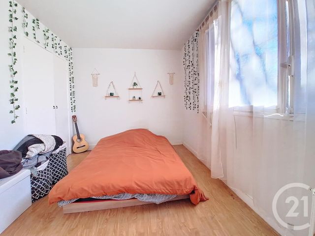 Appartement F3 à vendre - 3 pièces - 56.81 m2 - LA ROCHETTE - 77 - ILE-DE-FRANCE - Century 21 Cerim