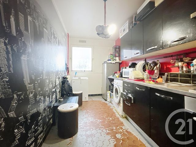 Appartement F2 à vendre - 2 pièces - 47.0 m2 - MELUN - 77 - ILE-DE-FRANCE - Century 21 Cerim