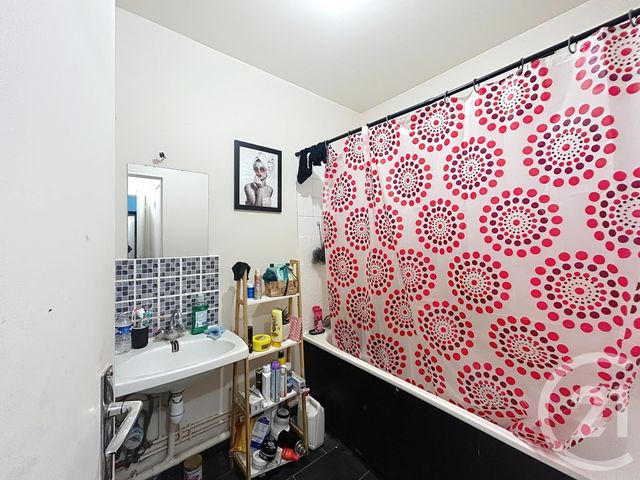 Appartement F2 à vendre - 2 pièces - 47.0 m2 - MELUN - 77 - ILE-DE-FRANCE - Century 21 Cerim