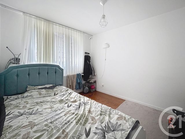 maison à vendre - 6 pièces - 126.0 m2 - LA ROCHETTE - 77 - ILE-DE-FRANCE - Century 21 Cerim