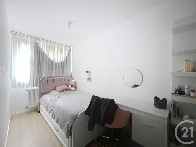 maison à vendre - 6 pièces - 126.0 m2 - LA ROCHETTE - 77 - ILE-DE-FRANCE - Century 21 Cerim