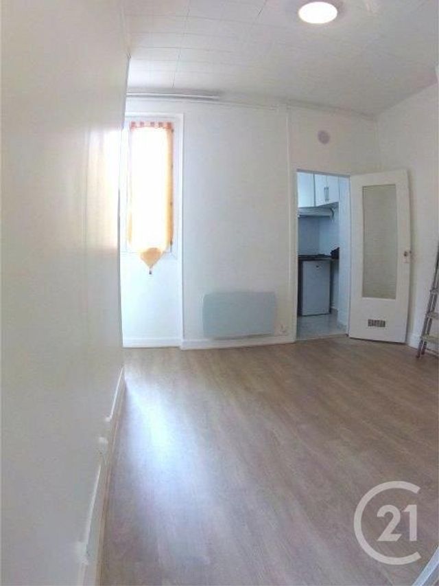 Afficher la photo en grand immeuble à vendre - 506.0 m2 - MELUN - 77 - ILE-DE-FRANCE - Century 21 Cerim