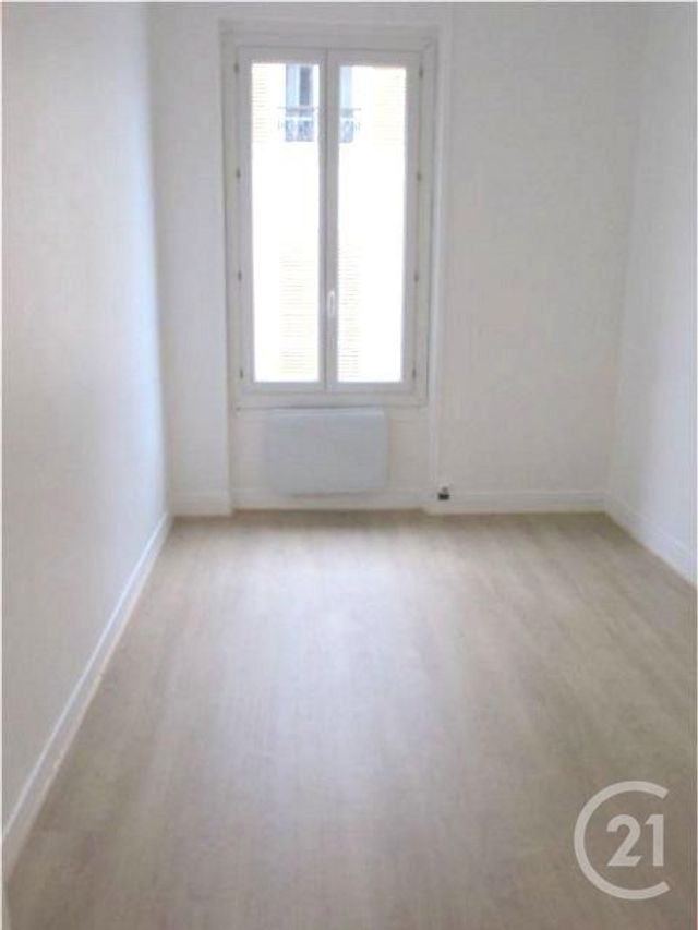Afficher la photo en grand immeuble à vendre - 506.0 m2 - MELUN - 77 - ILE-DE-FRANCE - Century 21 Cerim