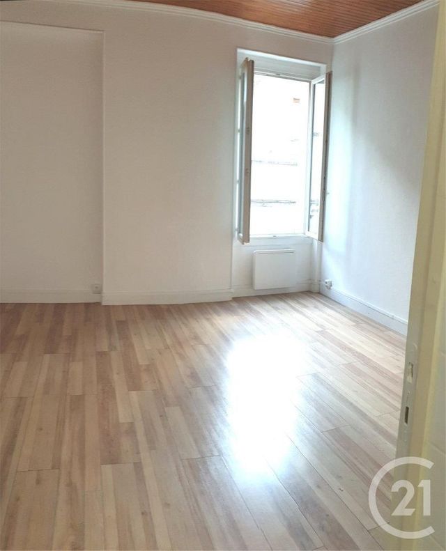 Afficher la photo en grand immeuble à vendre - 506.0 m2 - MELUN - 77 - ILE-DE-FRANCE - Century 21 Cerim