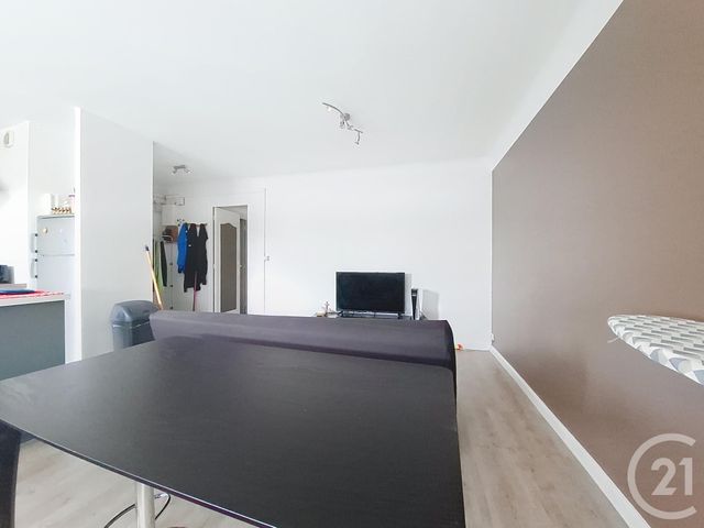 Appartement F3 à vendre - 3 pièces - 52.74 m2 - LA ROCHETTE - 77 - ILE-DE-FRANCE - Century 21 Cerim