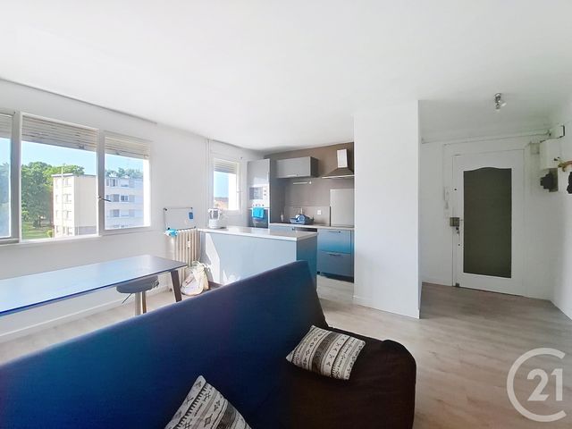 Appartement F3 à vendre - 3 pièces - 52.74 m2 - LA ROCHETTE - 77 - ILE-DE-FRANCE - Century 21 Cerim