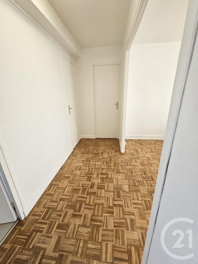 Appartement à vendre - 3 pièces - 55.0 m2 - MELUN - 77 - ILE-DE-FRANCE - Century 21 Cerim