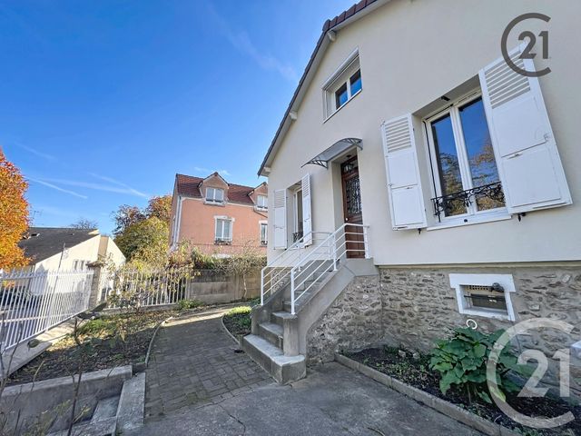 Appartement F5 à louer - 5 pièces - 70.86 m2 - LE MEE SUR SEINE - 77 - ILE-DE-FRANCE - Century 21 Cerim