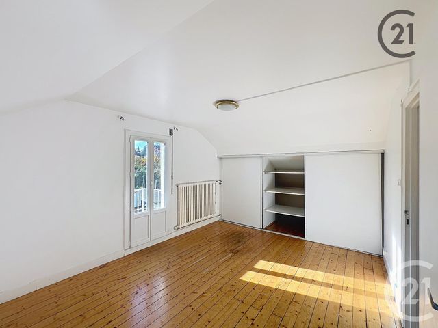 Appartement F5 à louer - 5 pièces - 70.86 m2 - LE MEE SUR SEINE - 77 - ILE-DE-FRANCE - Century 21 Cerim