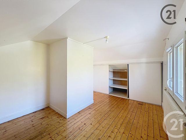 Appartement F5 à louer - 5 pièces - 70.86 m2 - LE MEE SUR SEINE - 77 - ILE-DE-FRANCE - Century 21 Cerim