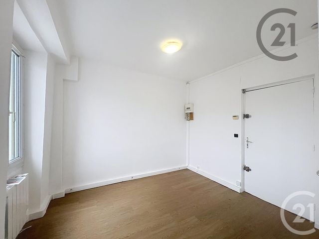 Appartement F1 à louer - 1 pièce - 14.2 m2 - MELUN - 77 - ILE-DE-FRANCE - Century 21 Cerim