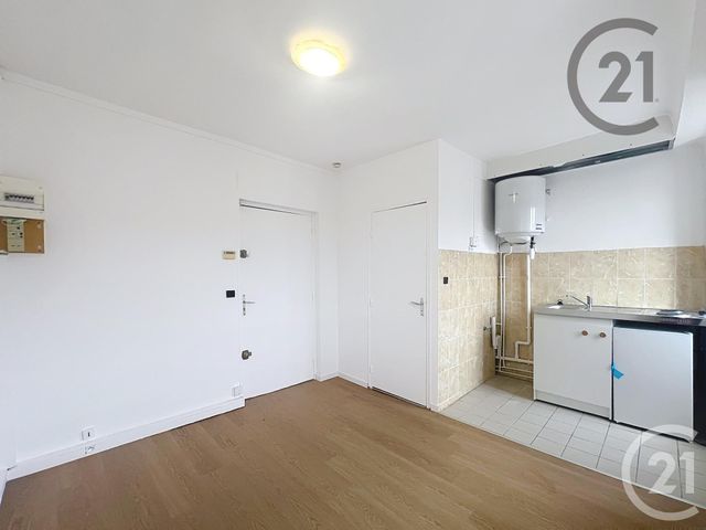 Appartement F1 à louer - 1 pièce - 14.2 m2 - MELUN - 77 - ILE-DE-FRANCE - Century 21 Cerim