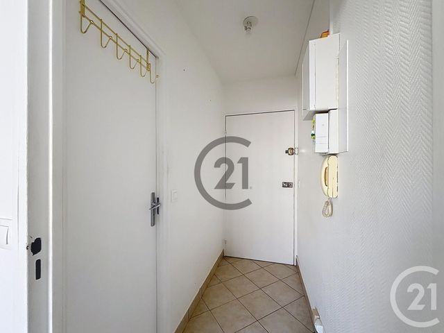 Appartement Studio à louer - 1 pièce - 17.57 m2 - MELUN - 77 - ILE-DE-FRANCE - Century 21 Cerim