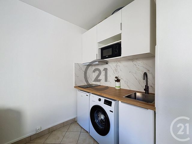 Appartement Studio à louer - 1 pièce - 17.57 m2 - MELUN - 77 - ILE-DE-FRANCE - Century 21 Cerim