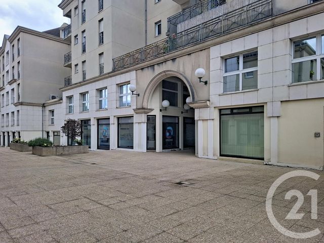 Appartement F2 à vendre - 2 pièces - 56.0 m2 - MELUN - 77 - ILE-DE-FRANCE - Century 21 Cerim
