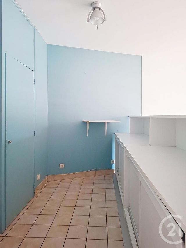 Appartement F2 à vendre - 2 pièces - 56.0 m2 - MELUN - 77 - ILE-DE-FRANCE - Century 21 Cerim