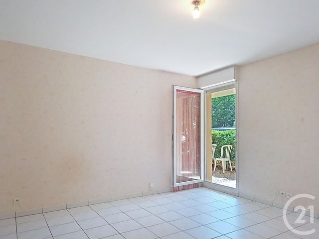 Appartement F3 à vendre - 3 pièces - 57.27 m2 - MELUN - 77 - ILE-DE-FRANCE - Century 21 Cerim