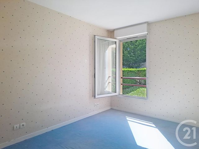 Appartement F3 à vendre - 3 pièces - 57.27 m2 - MELUN - 77 - ILE-DE-FRANCE - Century 21 Cerim