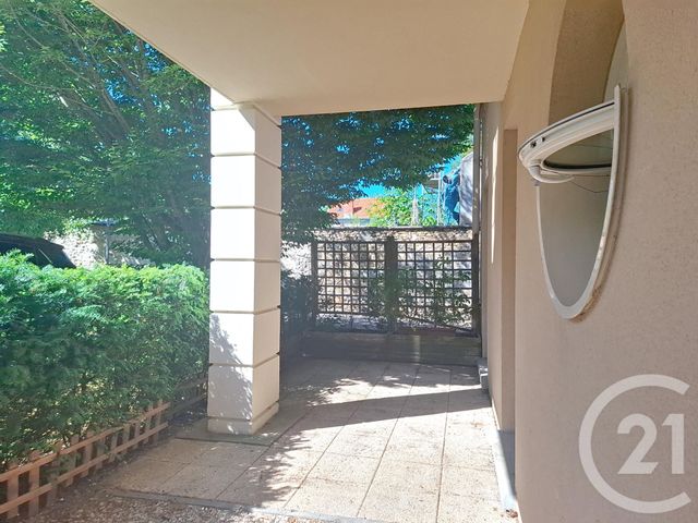 Appartement F3 à vendre - 3 pièces - 57.27 m2 - MELUN - 77 - ILE-DE-FRANCE - Century 21 Cerim