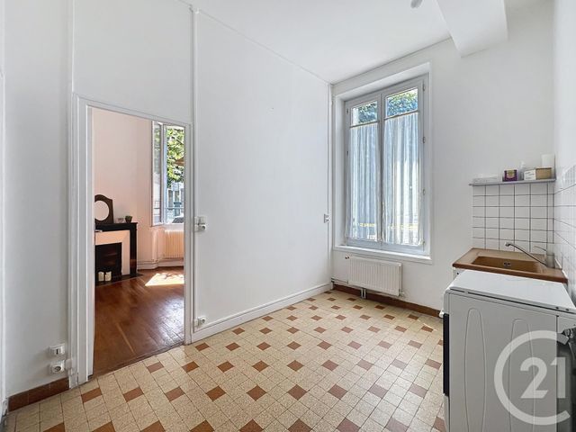 Afficher la photo en grand Appartement F2 bis à vendre - 2 pièces - 42.19 m2 - MELUN - 77 - ILE-DE-FRANCE - Century 21 Cerim