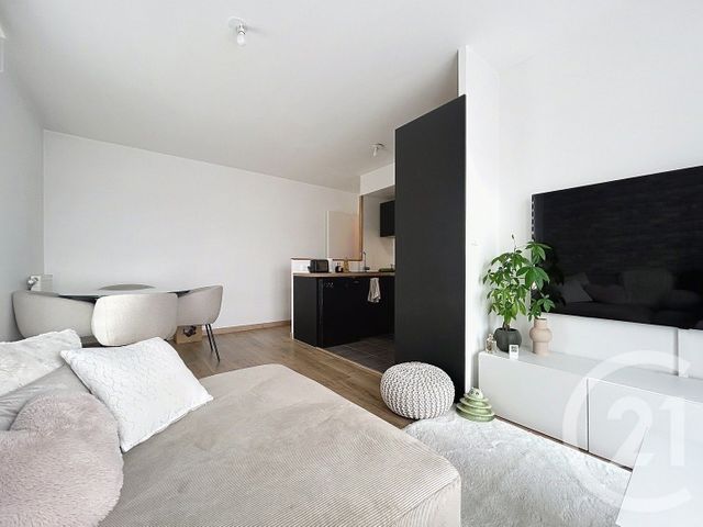 Appartement F3 à vendre - 3 pièces - 55.0 m2 - MELUN - 77 - ILE-DE-FRANCE - Century 21 Cerim