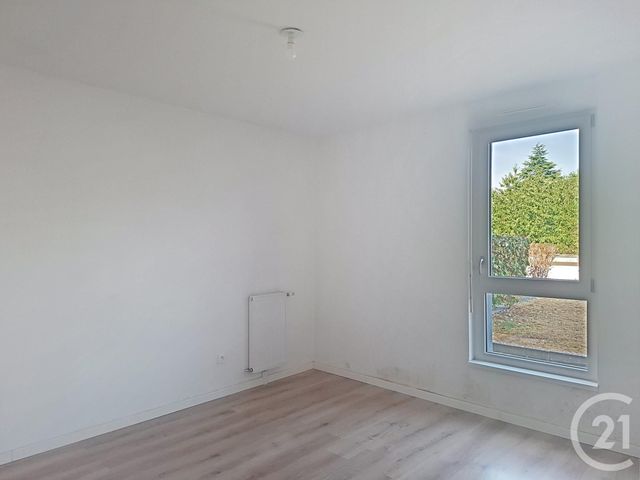 Appartement F2 à vendre - 2 pièces - 40.3 m2 - MELUN - 77 - ILE-DE-FRANCE - Century 21 Cerim