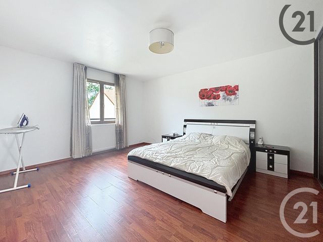 Appartement F3 à louer - 3 pièces - 76.81 m2 - DAMMARIE LES LYS - 77 - ILE-DE-FRANCE - Century 21 Cerim