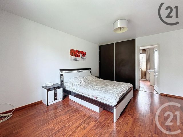 Appartement F3 à louer - 3 pièces - 76.81 m2 - DAMMARIE LES LYS - 77 - ILE-DE-FRANCE - Century 21 Cerim