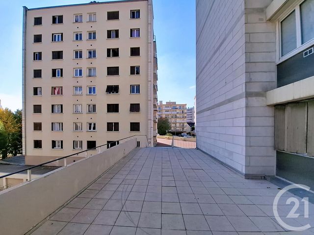 Appartement F1 à vendre - 1 pièce - 24.77 m2 - MELUN - 77 - ILE-DE-FRANCE - Century 21 Cerim