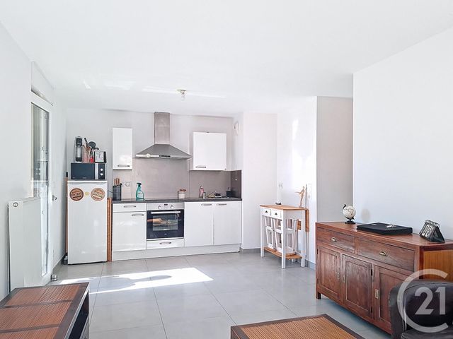 Appartement F3 à vendre - 3 pièces - 57.04 m2 - MELUN - 77 - ILE-DE-FRANCE - Century 21 Cerim