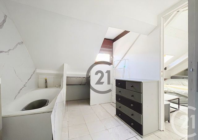 Appartement Studio à louer - 1 pièce - 15.0 m2 - MELUN - 77 - ILE-DE-FRANCE - Century 21 Cerim