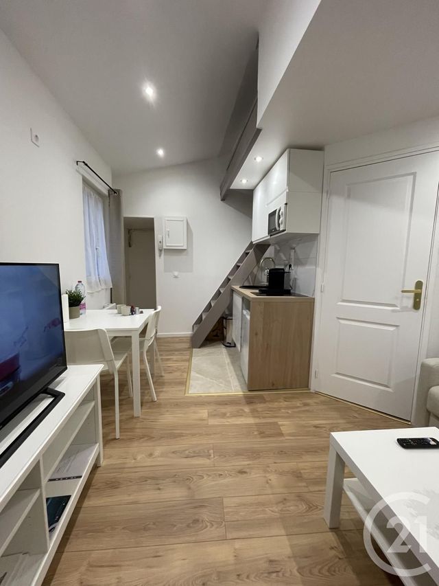 Appartement à vendre - 2 pièces - 16.22 m2 - MELUN - 77 - ILE-DE-FRANCE - Century 21 Cerim