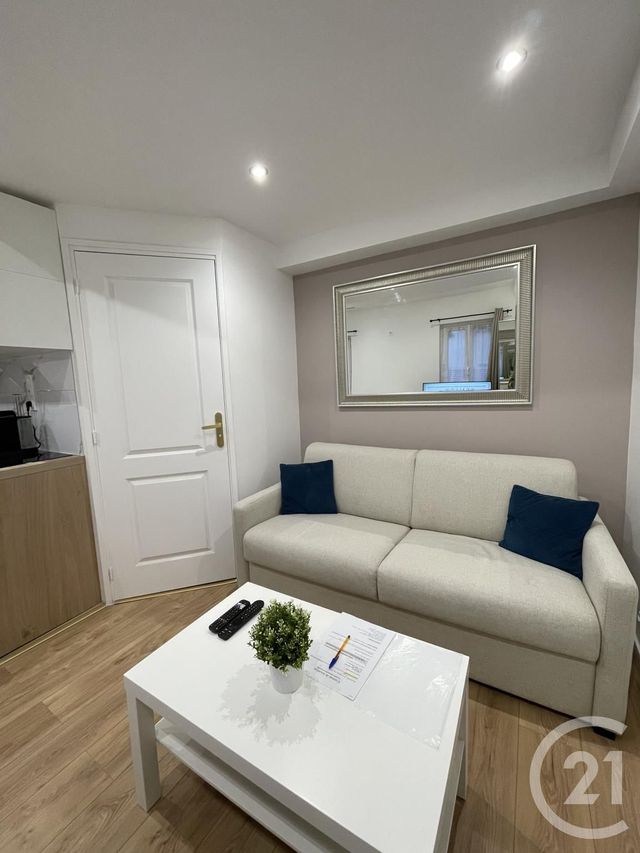 Appartement à vendre - 2 pièces - 16.22 m2 - MELUN - 77 - ILE-DE-FRANCE - Century 21 Cerim