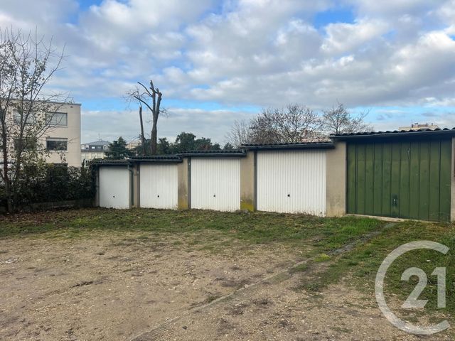 parking à louer - 12.0 m2 - MELUN - 77 - ILE-DE-FRANCE - Century 21 Cerim
