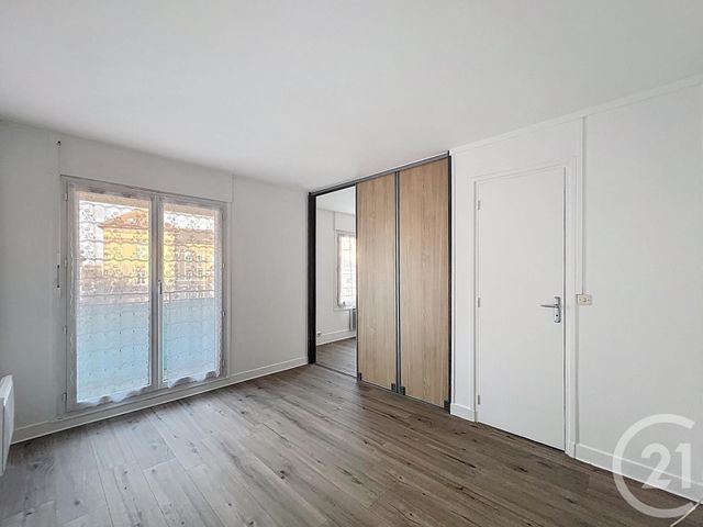 Appartement F2 à louer - 2 pièces - 42.22 m2 - MELUN - 77 - ILE-DE-FRANCE - Century 21 Cerim