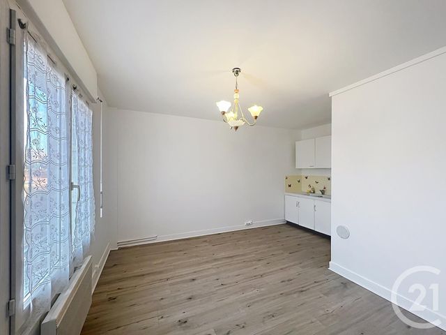 Appartement F2 à louer - 2 pièces - 42.22 m2 - MELUN - 77 - ILE-DE-FRANCE - Century 21 Cerim