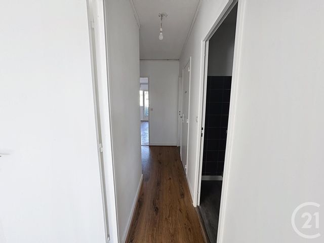 Appartement à vendre - 3 pièces - 62.0 m2 - LE MEE SUR SEINE - 77 - ILE-DE-FRANCE - Century 21 Cerim