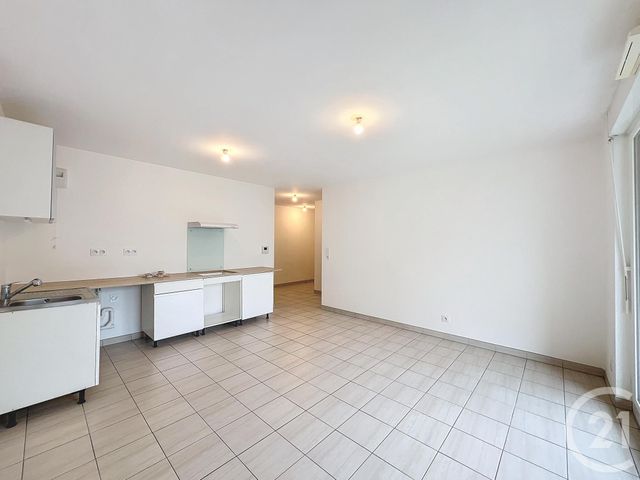 Afficher la photo en grand Appartement F2 à louer - 2 pièces - 42.5 m2 - MELUN - 77 - ILE-DE-FRANCE - Century 21 Cerim