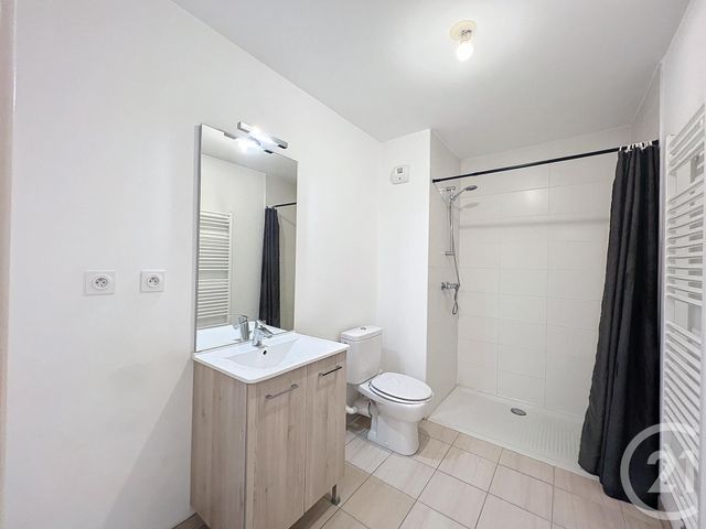 Afficher la photo en grand Appartement F2 à louer - 2 pièces - 42.5 m2 - MELUN - 77 - ILE-DE-FRANCE - Century 21 Cerim