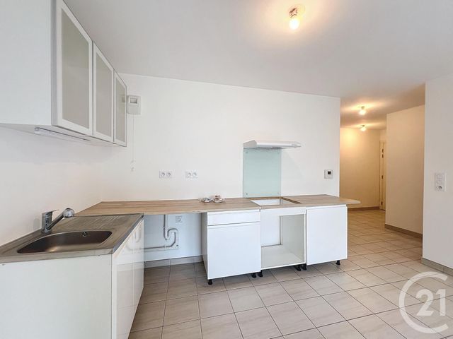 Afficher la photo en grand Appartement F2 à louer - 2 pièces - 42.5 m2 - MELUN - 77 - ILE-DE-FRANCE - Century 21 Cerim