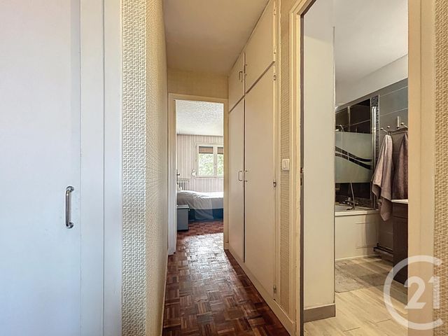 Appartement F3 à vendre - 3 pièces - 59.85 m2 - MELUN - 77 - ILE-DE-FRANCE - Century 21 Cerim