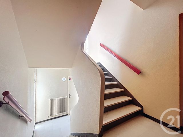 Appartement F3 à vendre - 3 pièces - 59.85 m2 - MELUN - 77 - ILE-DE-FRANCE - Century 21 Cerim